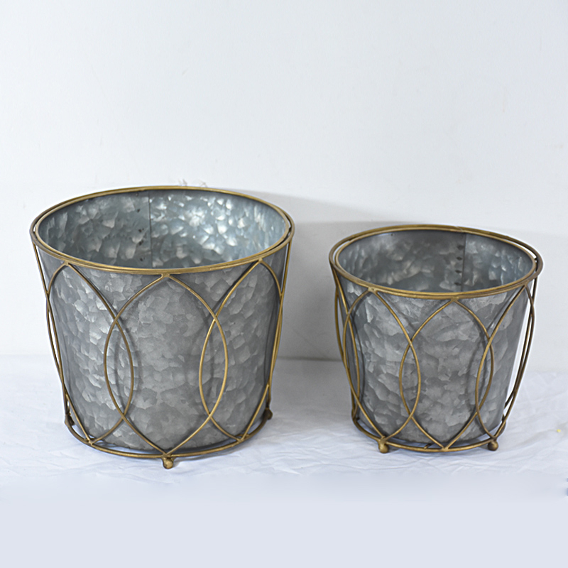 Vintage french small galvanized Metal outdoor planter with good price