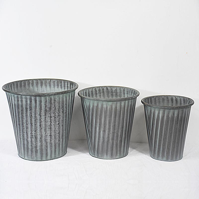 set 3 rustic farmhouse style galvanized metal planter